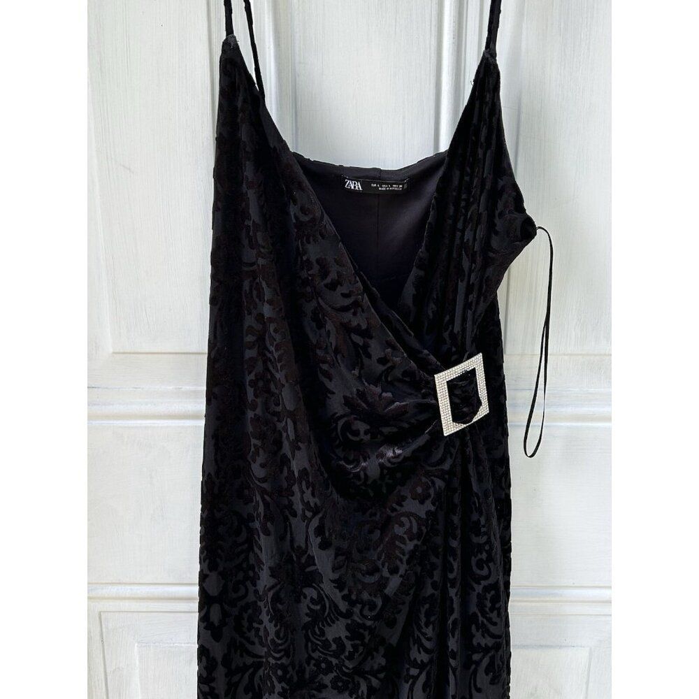Zara Velvet Feel Printed Asymmetrical Dress with Side Buckle Size Large - Picture 4 of 16